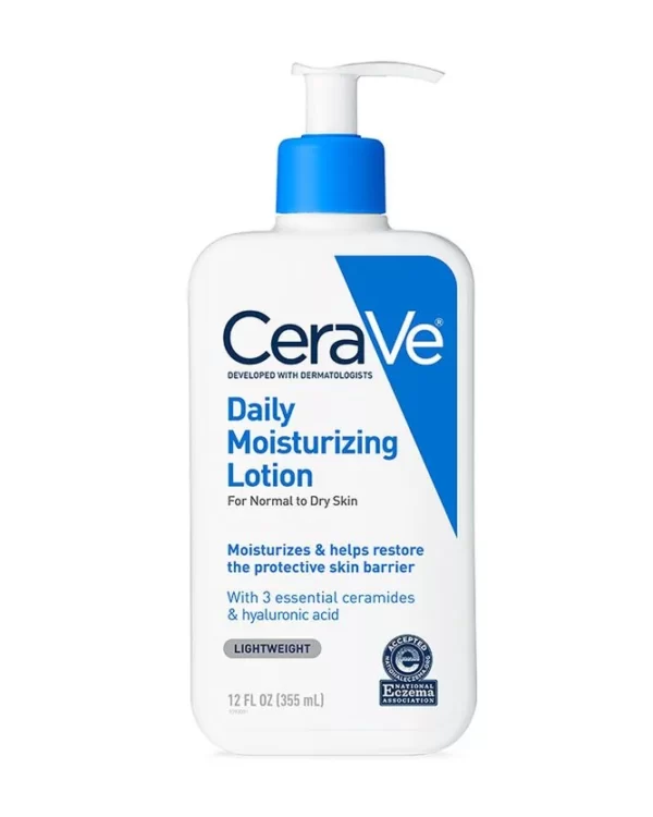 لوسیون مرطوب کننده روزانه سراوی مدل Daily Moisturizing Lotion با حجم 473 میلی‌لیتر، مناسب برای پوست نرمال تا خشک. این محصول با داشتن ترکیبات مغذی مانند سرامیدها و اسید هیالورونیک، به آبرسانی و تقویت سد دفاعی پوست کمک کرده و از خشکی و التهاب جلوگیری می‌کند.